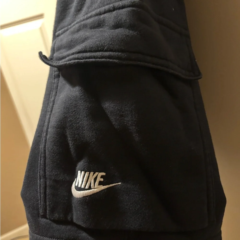 Nike cargo shorts, Cotton, Men’s size Medium - Picture 3 of 4